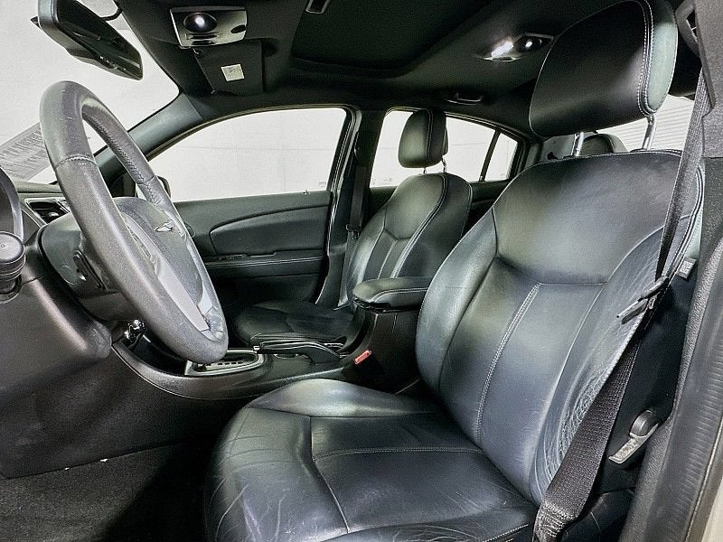 2012 Chrysler 200 Limited