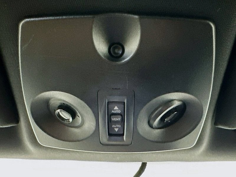 2012 Chrysler 200 Limited