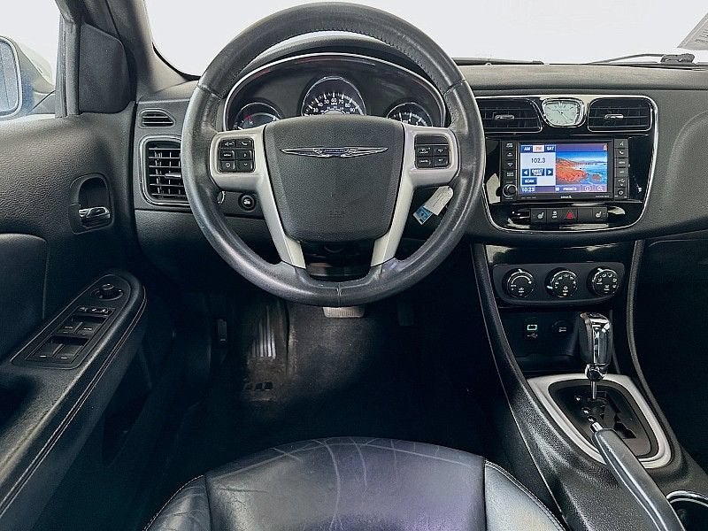 2012 Chrysler 200 Limited