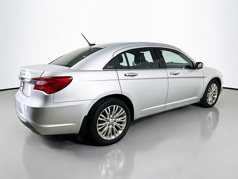 2012 Chrysler 200 Limited