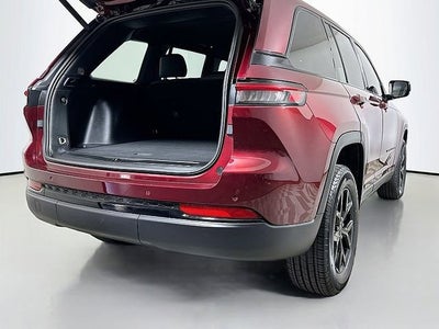 2024 Jeep Grand Cherokee Altitude
