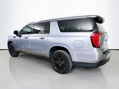 2022 GMC Yukon XL SLE