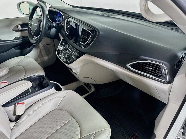 2019 Chrysler Pacifica Touring L Plus