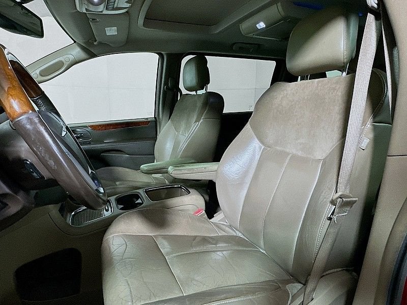 2013 Chrysler Town & Country Limited