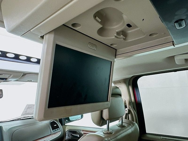 2013 Chrysler Town & Country Limited