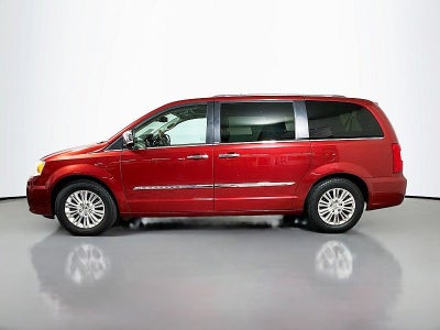 2013 Chrysler Town & Country Limited