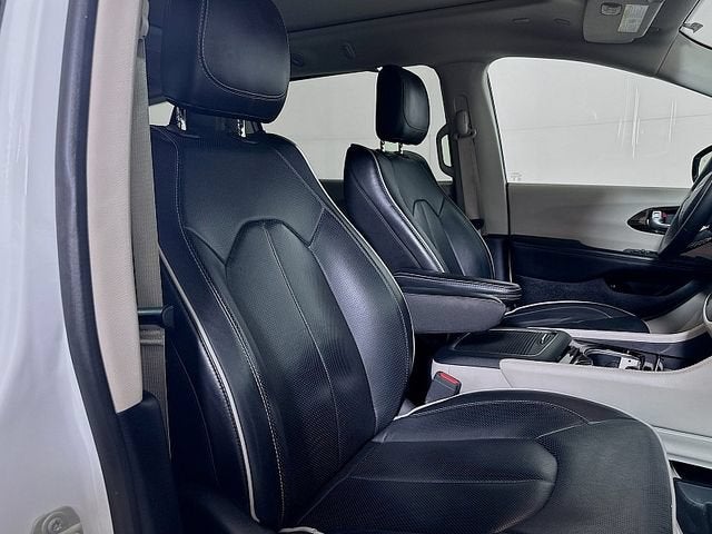 2023 Chrysler Pacifica Hybrid Limited
