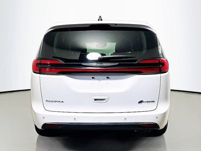 2023 Chrysler Pacifica Hybrid Limited