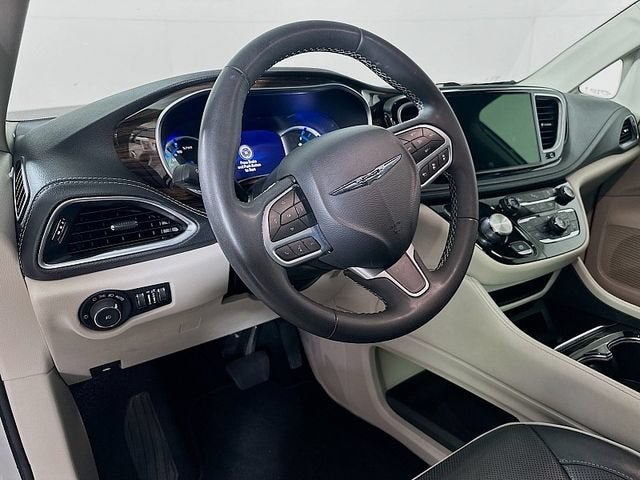 2023 Chrysler Pacifica Hybrid Limited