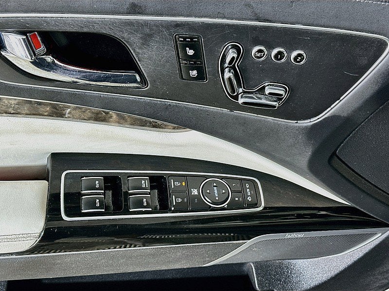 2015 Kia K900 Luxury