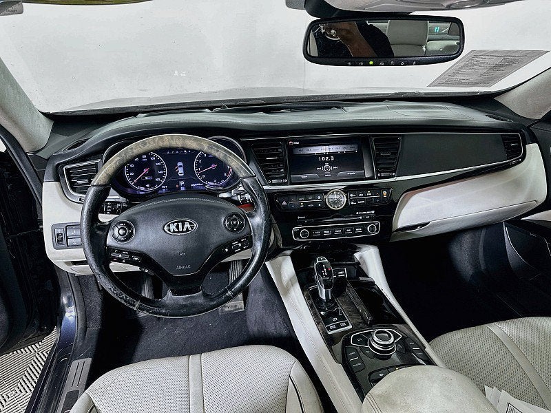 2015 Kia K900 Luxury