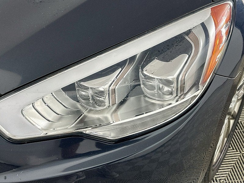 2015 Kia K900 Luxury