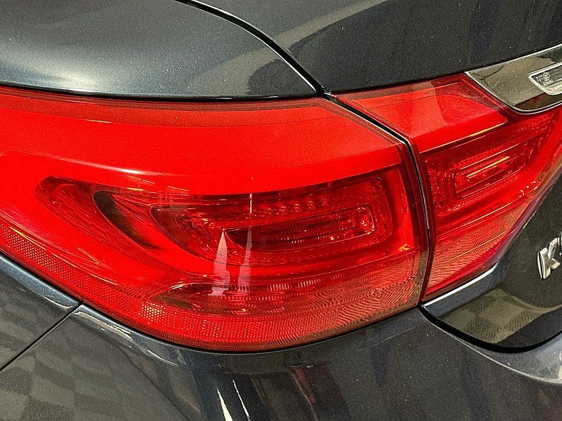 2015 Kia K900 Luxury