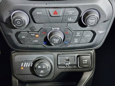 2023 Jeep Renegade Trailhawk