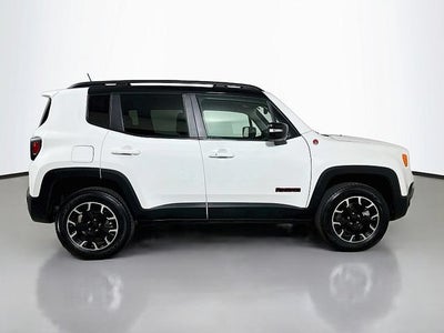 2023 Jeep Renegade Trailhawk